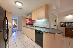 4322 Pasadena Ct, Sarasota, FL 34233 - Photo 8