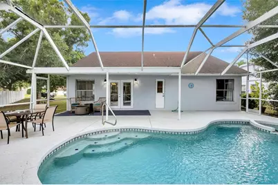 4909 6th Avenue E, Bradenton, FL 34208 - Photo 2