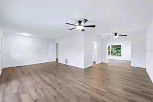 4100 Tee Rd, Sarasota, FL 34235 - Photo 10