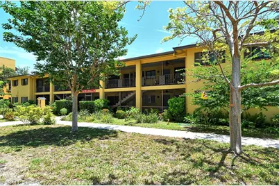 615 S Palm Avenue #11, Sarasota, FL 34236 - Photo 2