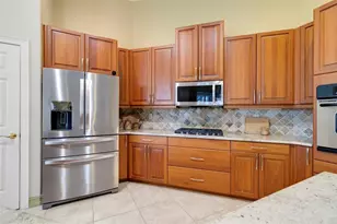 286 Pesaro Dr, Nokomis, FL 34275 - Photo 18