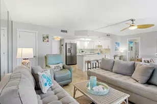 800 Benjamin Franklin Dr, Sarasota, FL 34236 - Photo 14