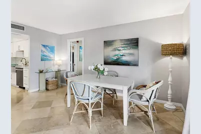 800 Benjamin Franklin Drive #304, Sarasota, FL 34236 - Photo 18
