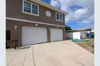 3006 Hawthorne Street, Sarasota, FL 34239 - Photo 2