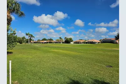 4202 Caddie Drive E #201, Bradenton, FL 34203 - Photo 38