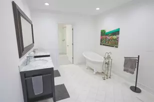 3527 Fair Oaks Ln, Longboat Key, FL 34228 - Photo 54