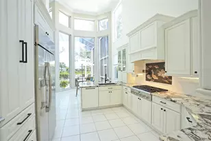3527 Fair Oaks Ln, Longboat Key, FL 34228 - Photo 22