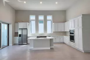6406 Turtle Grass Dr, Bradenton, FL 34210 - Photo 10
