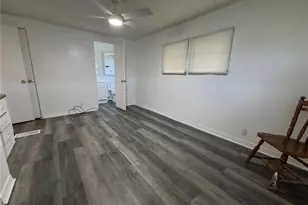 5221 Beechmont Ave, Sarasota, FL 34234 - Photo 18