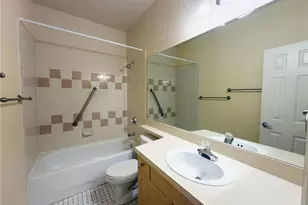 7669 Plantation Cir, Bradenton, FL 34201 - Photo 18