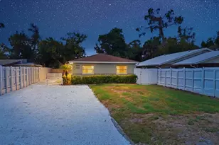 1856 Marbeth St, Sarasota, FL 34231 - Photo 2