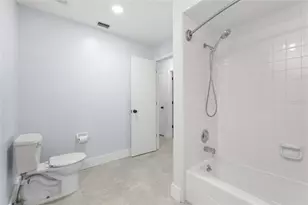 5710 Doral Ct, Sarasota, FL 34238 - Photo 30