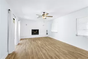 5710 Doral Ct, Sarasota, FL 34238 - Photo 8