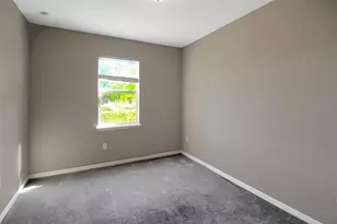 2914 Esmeralda Dr, Sarasota, FL 34243 - Photo 12