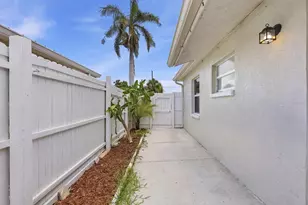 1858 Marbeth St, Sarasota, FL 34231 - Photo 24