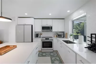3119 Rose Street, Sarasota, FL 34239 - Photo 10