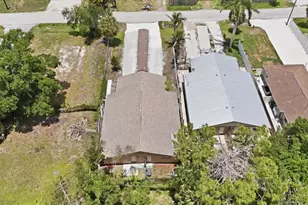 1844 Marbeth St, Sarasota, FL 34231 - Photo 12