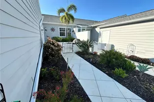 1233 Spoonbill Landings Cir, Bradenton, FL 34209 - Photo 2