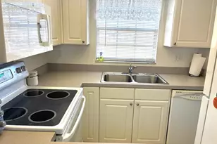 4703 1st Ct W, Bradenton, FL 34207 - Photo 6