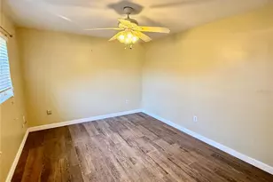 2729 Nodosa Dr, Sarasota, FL 34232 - Photo 14
