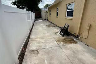 2729 Nodosa Dr, Sarasota, FL 34232 - Photo 34