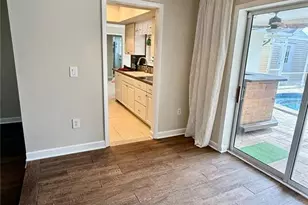 2729 Nodosa Dr, Sarasota, FL 34232 - Photo 10