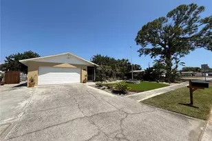 2729 Nodosa Dr, Sarasota, FL 34232 - Photo 2