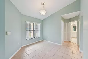 227 Southampton Dr, Venice, FL 34293 - Photo 12