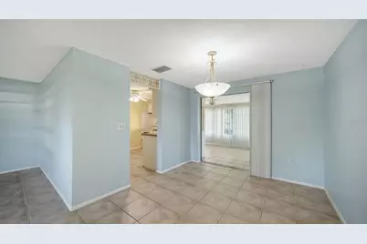 2822 Safe Harbor Circle, Sarasota, FL 34231 - Photo 16