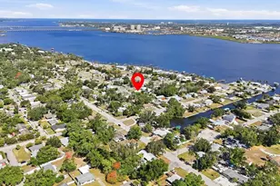 101 20th St NE, Bradenton, FL 34208 - Photo 1