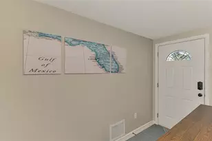 361 Falkland Rd, Venice, FL 34293 - Photo 6