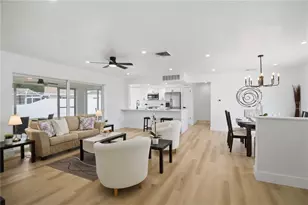 3535 Village Green Dr, Sarasota, FL 34239 - Photo 6