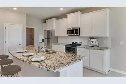 4338 Fence Row Court, Lakewood Ranch, FL 34211 - Photo 2
