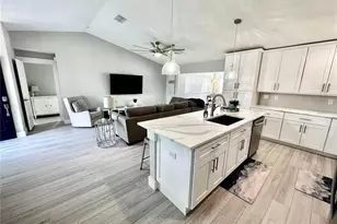3888 Easton St, Sarasota, FL 34238 - Photo 10