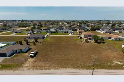 212 NE 25th Street, Cape Coral, FL 33909 - Photo 8