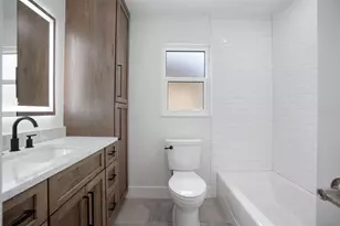 5528 Briarcliff Dr, Sarasota, FL 34232 - Photo 16