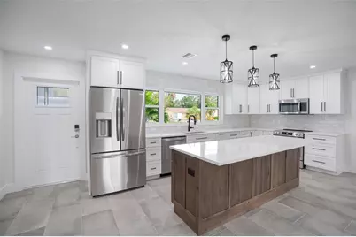5528 Briarcliff Drive, Sarasota, FL 34232 - Photo 6