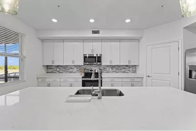 17585 Boracay Court #2-102, Venice, FL 34293 - Photo 10