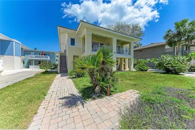 101 Palm Avenue #2, Anna Maria, FL 34216 - Photo 2