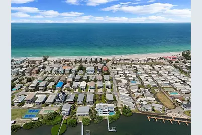 2517 Avenue C, Bradenton Beach, FL 34217 - Photo 58