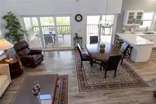 2424 Bay Dr, Bradenton, FL 34207 - Photo 18