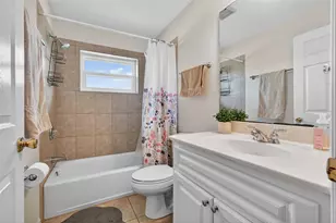 9050 Caloosa Dr, Venice, FL 34293 - Photo 28
