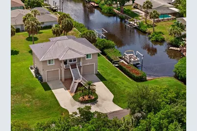 9050 Caloosa Drive, Venice, FL 34293 - Photo 2