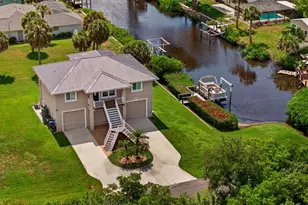 9050 Caloosa Dr, Venice, FL 34293 - Photo 2