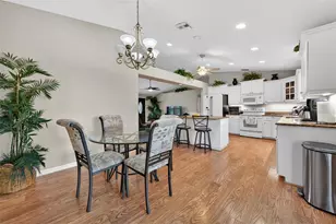 9050 Caloosa Dr, Venice, FL 34293 - Photo 14