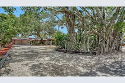 4830 Higel Avenue, Sarasota, FL 34242 - Photo 6