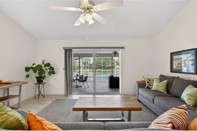 5836 Helen Way, Sarasota, FL 34243 - Photo 10