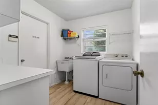 5836 Helen Way, Sarasota, FL 34243 - Photo 30
