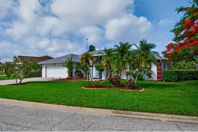 5836 Helen Way, Sarasota, FL 34243 - Photo 6
