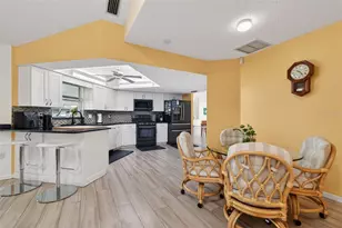 5836 Helen Way, Sarasota, FL 34243 - Photo 24